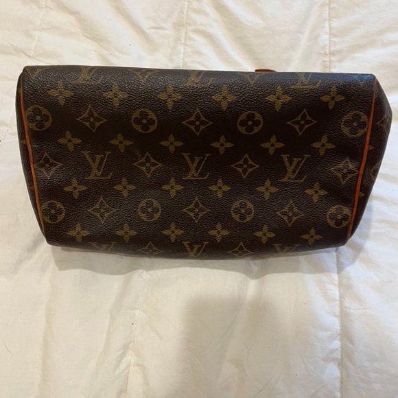 Louis Vuitton Bag - Picture 11 of 16